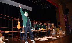 'Bir Kooperatif Macerası' Vezirköprü'de sahnelendi