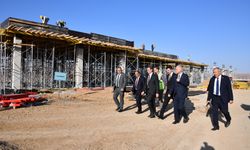 Gümüşhane Valisi Baruş, havalimanı inşaatında incelemelerde bulundu