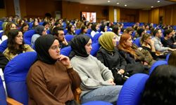 Samsun'da 'Çocuk ve Gençlerde Bağımlılık' konulu sempozyum düzenlendi