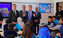 Vali Eldivan’dan gençlere: "Zamanı verimli kullanın"