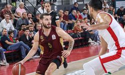 Trabzonspor Basketbol’dan İzmir’de Şov: Karşıyaka’yı 16 Sayıyla Devirdi!