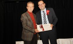 Cumhuriyetin 102. Yılı Trabzon Sanatevi’nde Coşkuyla Kutlandı. Solistler geçidi