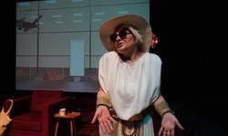 “Kleopatra’ya Ne Oldu?” yeniden sahnede: Trabzon’da kapalı gişe heyecanı