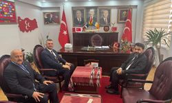 Trabzon İl Müftüsü Çiçek, MHP İl Başkanı Sivrikaya'yı Ziyaret Etti