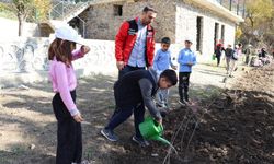 Gümüşhane’de minik çiftçiler sahada Çocuklar tarımı tanıdı