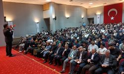 Trabzon’da Üniversiteliler “Oku-Yorum” Programında Kitapla Buluştu