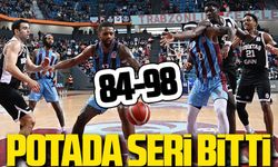 Trabzonspor Basketbolda Beşiktaş’a Takıldı! Futbolcular da Tribünde Destek Verdi