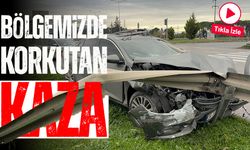 Bölgemizde Feci Kaza: Otomobil kamyonete çarpıp bariyere girdi, 3 kişi yaralandı