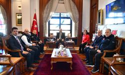 Vali Yıldırım, AFAD’ın 16. Kuruluş Yıl Dönümünde Personeli Kabul Etti