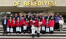 Of’ta Şampiyonlara Altın Ödül: Başkan Sarıalioğlu Dünya Kung Fu Kahramanlarını Ağırladı