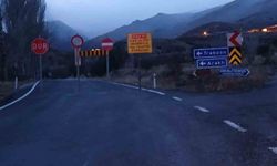 Bayburt'ta bazı köy yolları ve geçitler yoğun kar nedeniyle ulaşıma kapatıldı