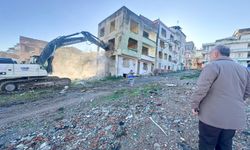 Sandıkçı: 'Depreme dayanıksız 741 binanın yıkımını sürdürüyoruz'