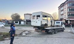 Terme'de görüntü kirliliğine neden olan hurda araçlar toplandı