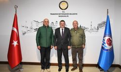 Büyükşehir'de Yoğun Trafik! Başkan Genç Bir Bir Ağırlıyor...