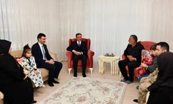 Gümüşhane Valisi Aydın Baruş, Şehit Burak Tok’un Ailesini Ziyaret Etti