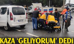 Akçaabat’ta Feci Kaza: Hafif Ticari Araç Hurdaya Döndü, 2 Yaralı