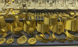 Altın Piyasasında Tarihi Çöküş: Trump’ın Hamlesi 43 Yıllık Rekoru Yıktı