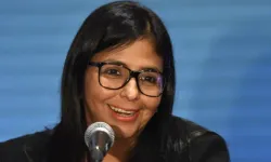 Venezuela’da Siyasi Deprem: Delcy Rodríguez Geçici Başkan Oldu