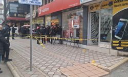 Samsun'da iş yerinde silahlı saldırıya uğrayan müşteri yaralandı