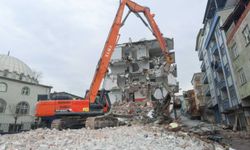 Canik'te Soğuksu Kentsel Dönüşüm Projesi kapsamında 741 binanın yıkımı sürüyor