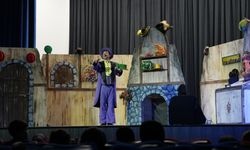 Çocuklar 'Bir Külkedisi Hikayesi' ile eğlendi