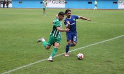 Rize Derbisinde Büyük Gün: Çayelispor ile Pazarspor İkinci Yarıya Kader Maçıyla Başlıyor