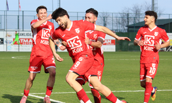 Sebat Gençlikspor Dur Durak Bilmiyor. Fatsa Belediyespor Engelini Aştı, Zirvedeki Farkı 8 Puana Çıkardı