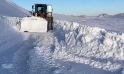 Kar kalınlığı 3 metreyi buldu