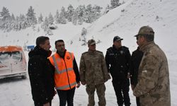 Gümüşhane Valisi Baruş, karla mücadele çalışmalarını denetledi