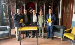 Gazeteci Kamil Anahar “Bizim Mahalle-1”e İmza Attı