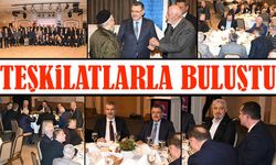 Ahmet Metin Genç, geçmiş dönem AK Parti yöneticileri ve belediye başkanlarıyla birlikte mesaj verdi