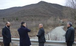 Havza Kaymakamı Ayvat, akarsu yatağı temizleme ve ıslah çalışmalarını inceledi