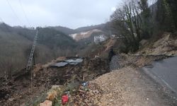 Heyelan nedeniyle Ünye-Akkuş yolu ulaşıma kapandı