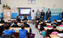 Ordu Valisi Erol öğrencinin daveti üzerine sınıfını ziyaret etti