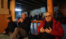 6 Şubat depremlerinde hayatını kaybedenler Bayburt'ta dualarla anıldı