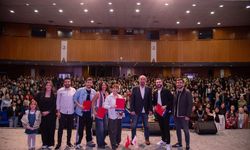 'Çok Güzel Hareketler Bunlar 2' ekibinden OMÜ'de sanat ve kariyer sohbeti