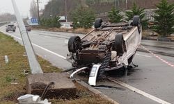 Çarşıbaşı’nda Feci Kaza: İki Araç Çarpıştı, Araçlardan Biri Ters Döndü