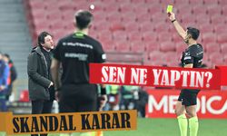 Trabzonspor Teknik Direktörü Fatih Tekke, Çıldırdı: Yardımcı Hakemin Kararı Kenarı Karıştırdı