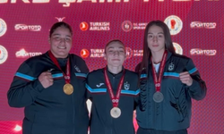 Büyük Kadınlar Türkiye Boks Şampiyonası'nda 3 Madalya Gururu