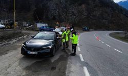 Gümüşhane Jandarmasından sürücülere hayati uyarılar