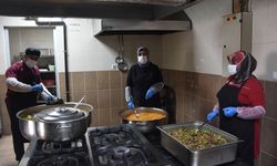 Gümüşhane Belediyesince ramazan ayında vatandaşlara sıcak yemek ulaştırılıyor