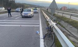 Otomobilin çarptığı bisikletin sürücüsü hayatını kaybetti