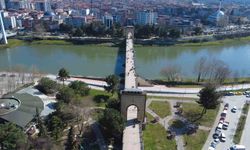 Çarşamba'da bahar: Vatandaşlar sokağa akın etti