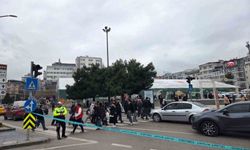 Cumhuriyet Meydanı'nda trafik yoğunluğu