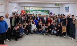 Vali Eldivan, Bayburt Fen Lisesi öğrencileriyle iftarda buluştu