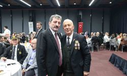 Vali Orhan Tavlı: 'Özgürlüğümüzü şehitlerimize ve gazilerimize borçluyuz'