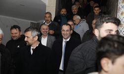 Teravih Sonrası Mahalle Mahalle Buluşuyorlar: Başkan Ekim Vatandaşla Sahada