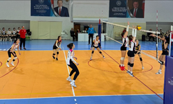 Akçaabat Belediyespor Voleybolda 2. Lig Final Grubunda