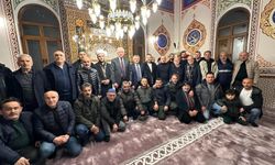 Of Belediye Başkanı Sarıalioğlu Sulaklı Mahallesi’nde Teravihte