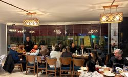 İYİ Parti Beşikdüzü İlçe Teşkilatı tarafından düzenlenen geceoe şehit aileleri ve gaziler bir araya geldi